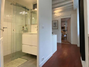Le Marais Cosy Central Paris